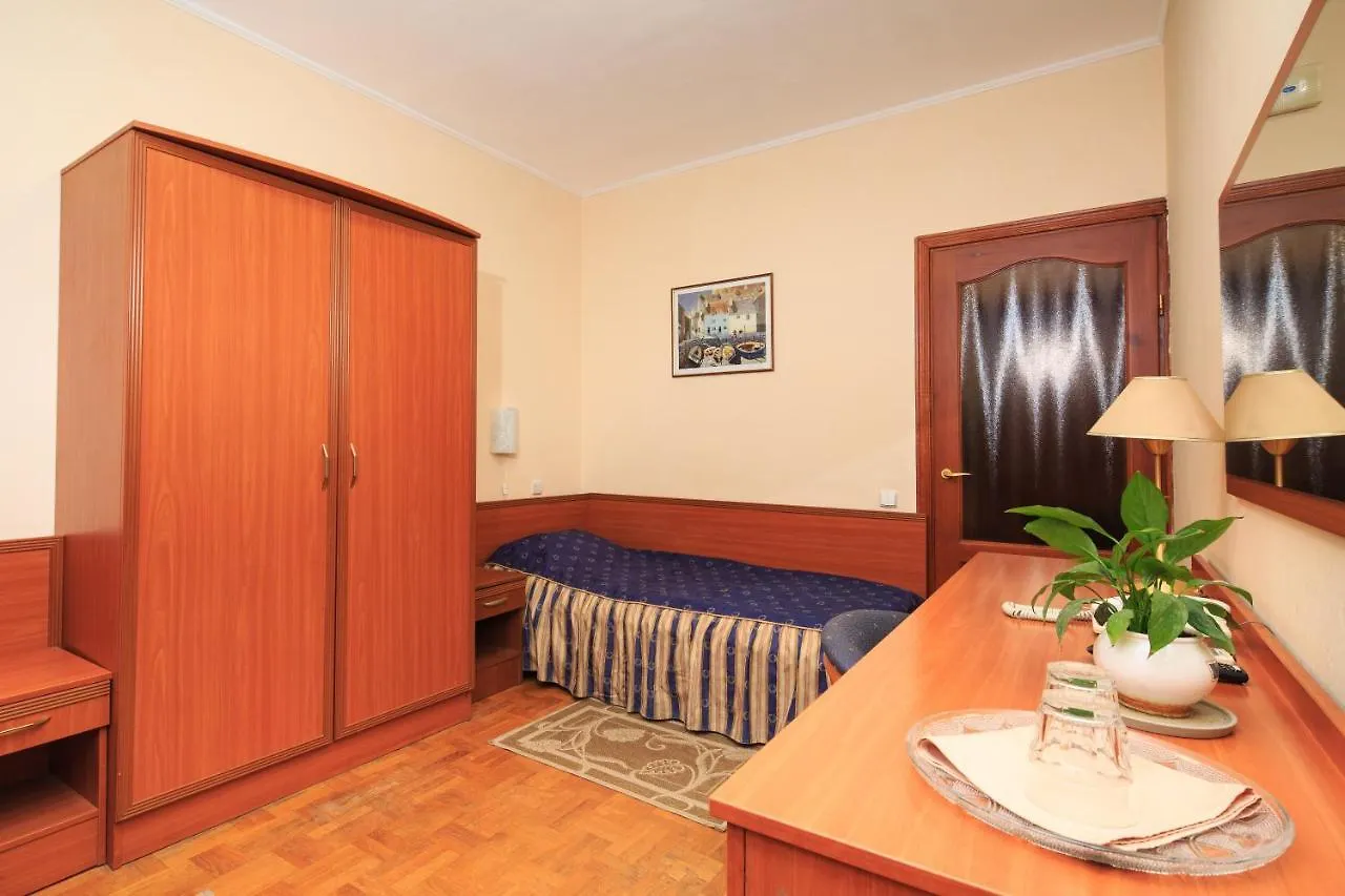 Zhayvir Hotel Kyiv